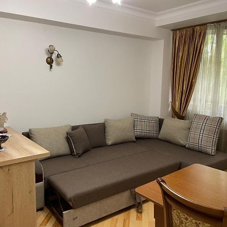 Apartment In City Center Erivan Exterior foto