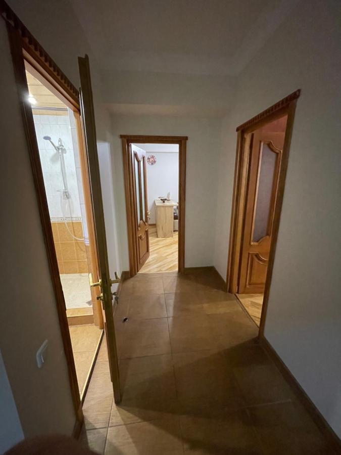 Apartment In City Center Erivan Exterior foto